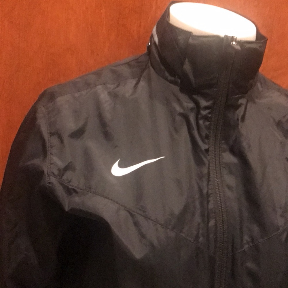 Nike Jacket - Picture 2 of 5